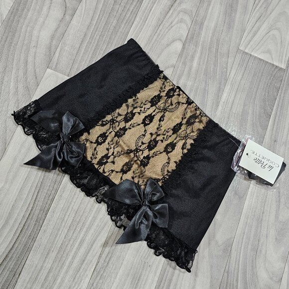 Coquette Black Nude Retro Garter Belt, Lace and Satin with Bows - Picture 5 of 11